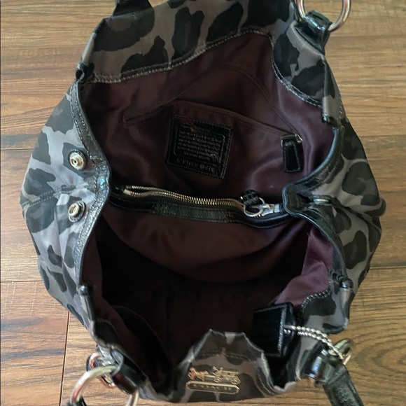 Coach Tote Bag - Picture 3 of 4